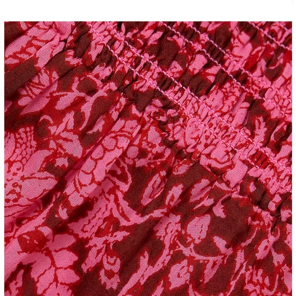 Summer dress fabric so soft and flowing see extra description on d photo. - Picture 4 of 11